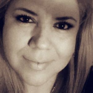 Meet your Posher, Alma